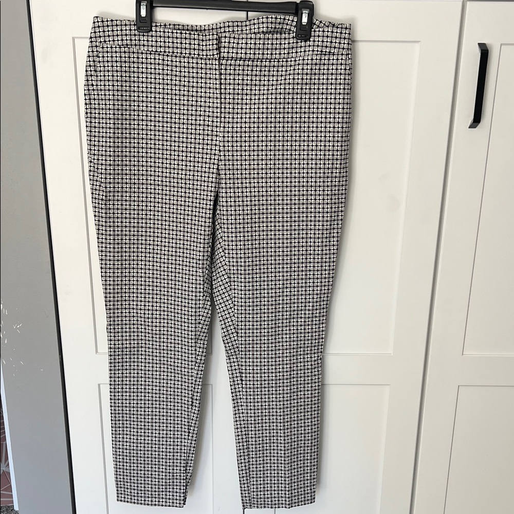 Women Black and White Checkered Pants